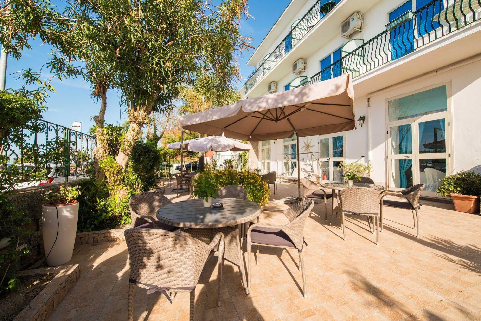 Hotel Stella Maris Terme Casamicciola Terme Exterior photo